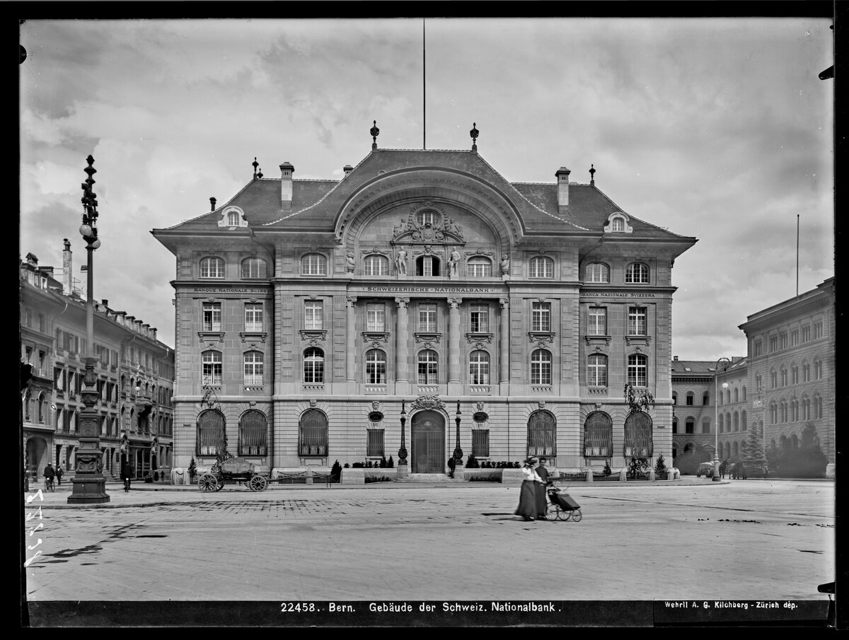 View of the Swiss National Bank headquarters at Bundesplatz, Bern, photographed in 1912